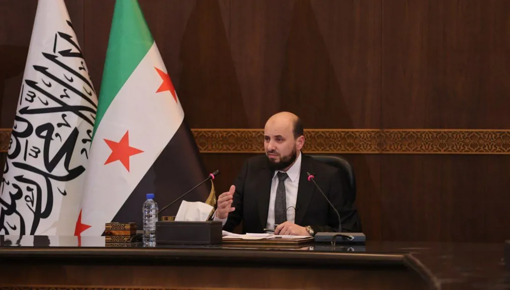 رئيس الوزراء السوري الجديد يدعو السوريين في الخارج إلى العودة ‏