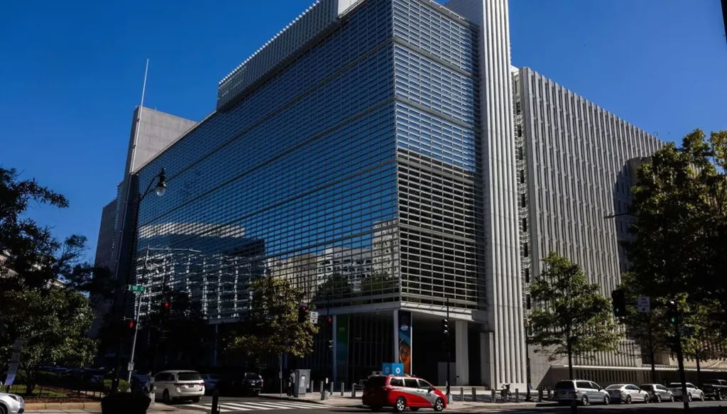 البنك الدولي: 5% نمو اقتصاد الإمارات في 2026 و 5.1% في 2027