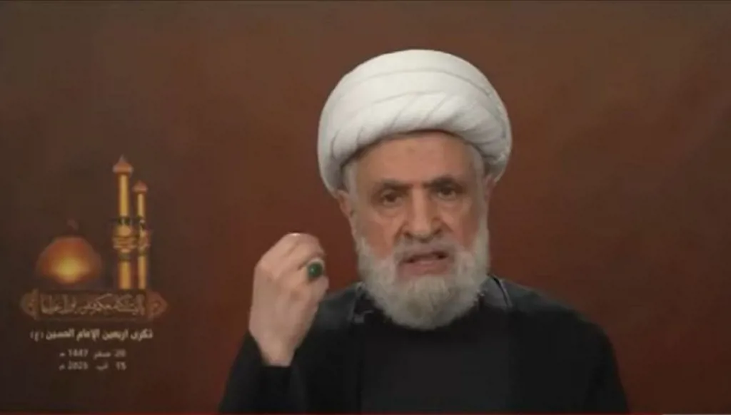 خطاب نعيم قاسم: السلاح في مواجهة الدولة والغربة مع الآخرين