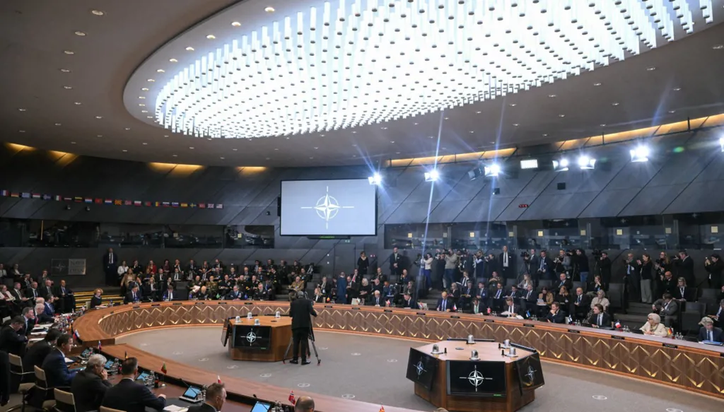 على وقع الاختراقات الروسية واستمرار الحرب... اجتماع للناتو في بروكسل