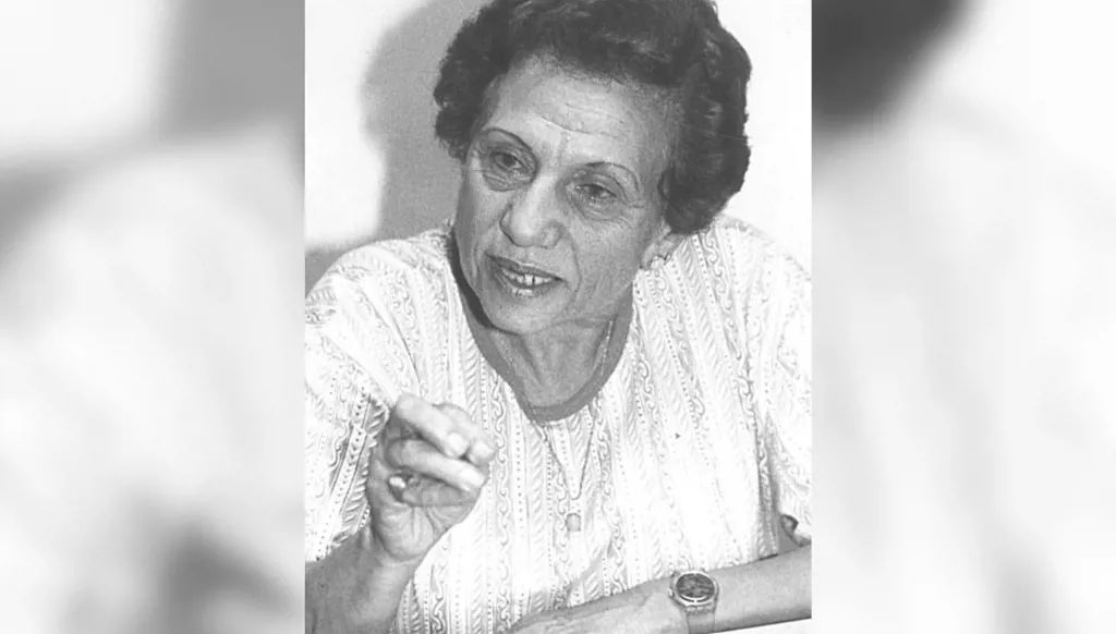 نازك سابا يارد... غياب قلمٍ أغنى النقد والأدب