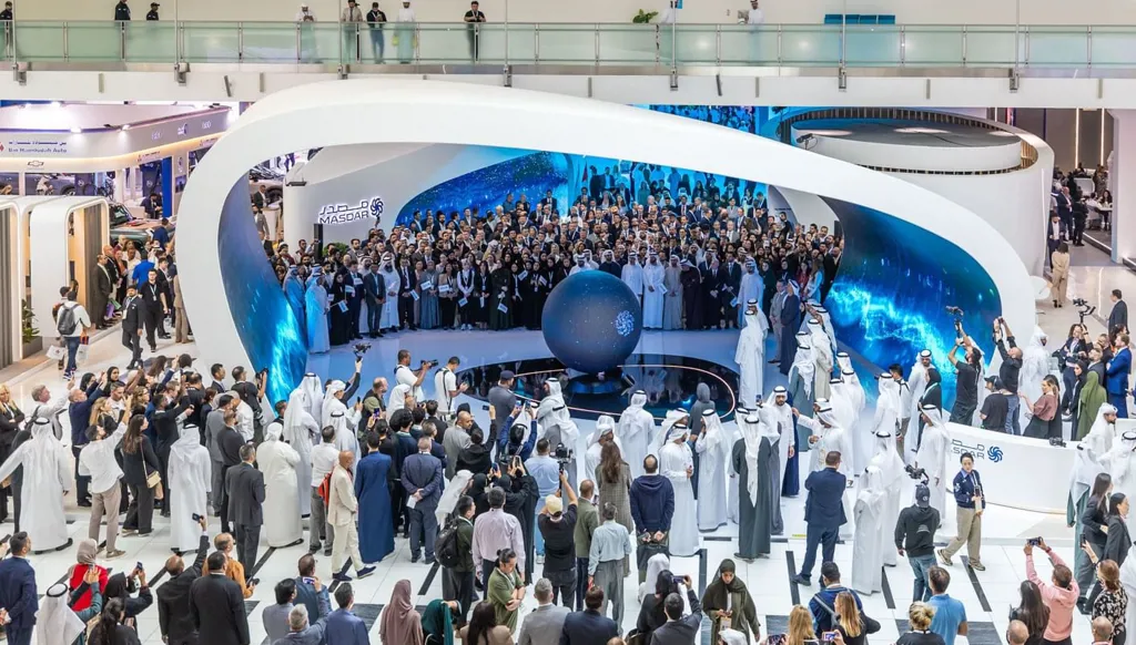 بعد ثلاثة أيام من الجلسات الثرية... القمة العالمية لطاقة المستقبل تختتم فعالياتها في مركز أبوظبي