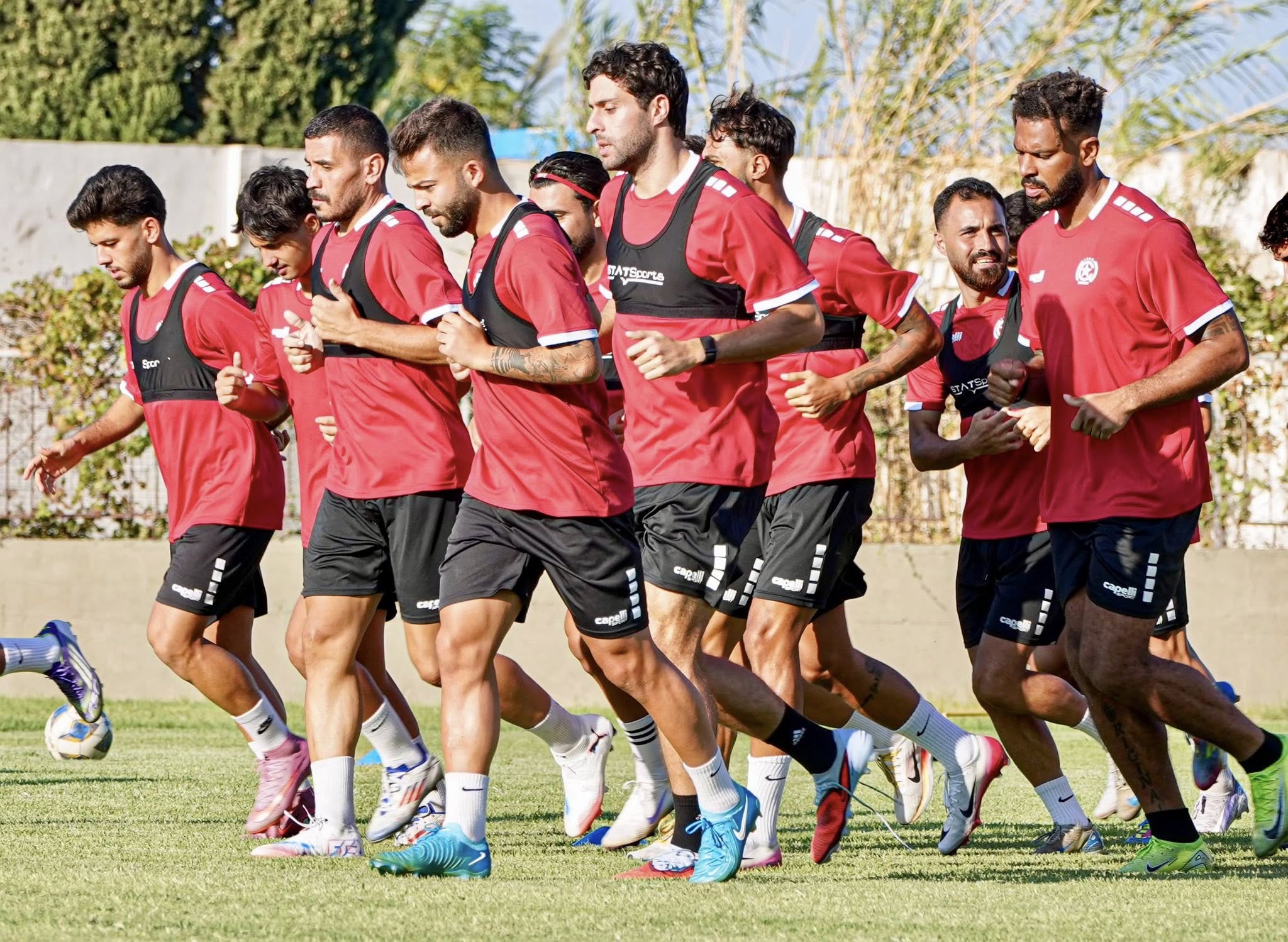 النجمة يستعد للموسم الجديد. (وكالات)