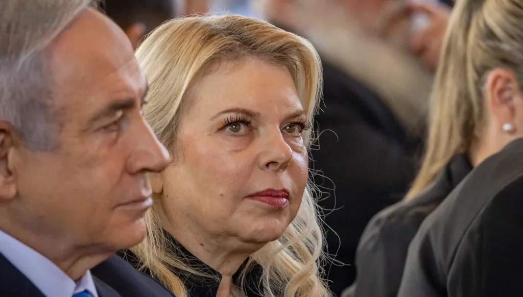 قائمة المرشّحين لمنصب رئيس الأركان... إعلام عبري يكشف عن تدخّل سارة نتنياهو!