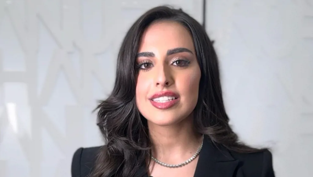 هنوف الشمري: الفتاة يجب أن تكون واثقة من نفسها أولًا، ثم بما ترتديه