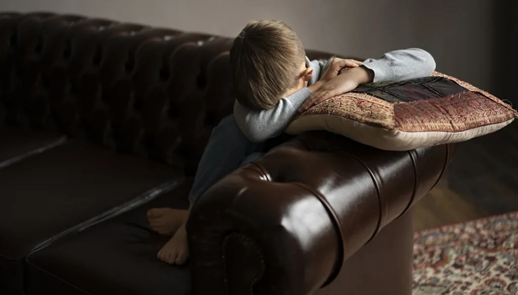 خريطة الأمان الأسري: كيف نبني الطمأنينة داخل البيت في أوقات الحرب؟