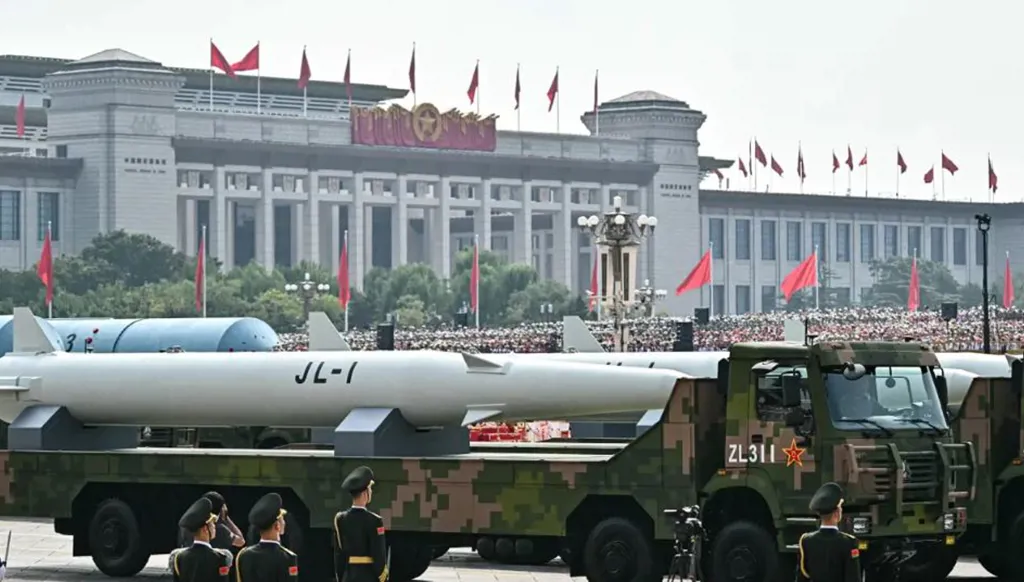 السباق النووي المستعر: موسكو تستعرض وبكين تتقدم بصمت... وواشنطن تتفرج