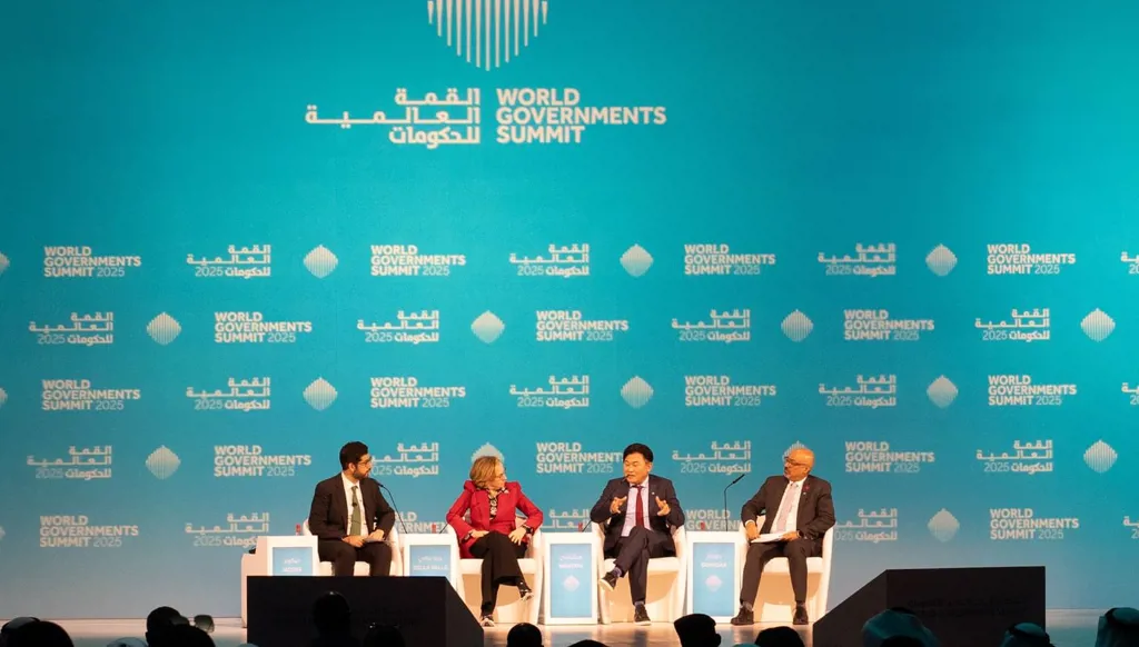 ضمن القمة العالمية للحكومات 2025... نقاش حول دور التكنولوجيا في إعادة تعريف آليات عمل الحكومات