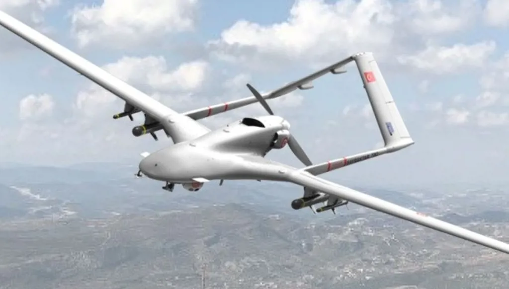 تعاون بين ليوناردو الإيطالية وبايكار التركية لإنتاج مسيّرات