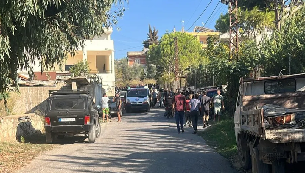 مسيَّرة إسرائيلية تستهدف كفرصير جنوبي لبنان... وإلقاء قنبلة صوتية في الناقورة