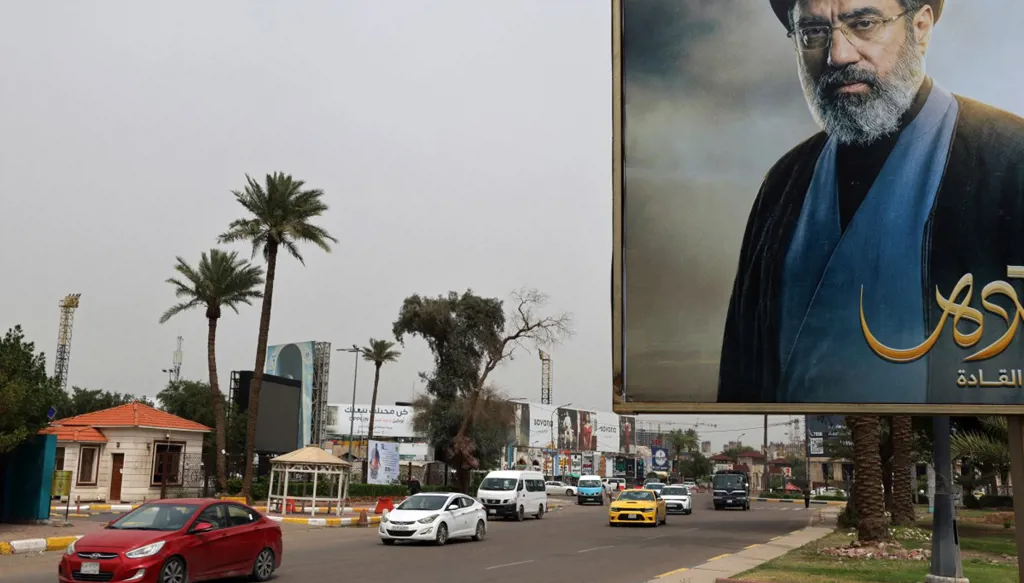 مجتبى خامنئي "غائب"... هل تواجه إيران أزمة قيادة؟