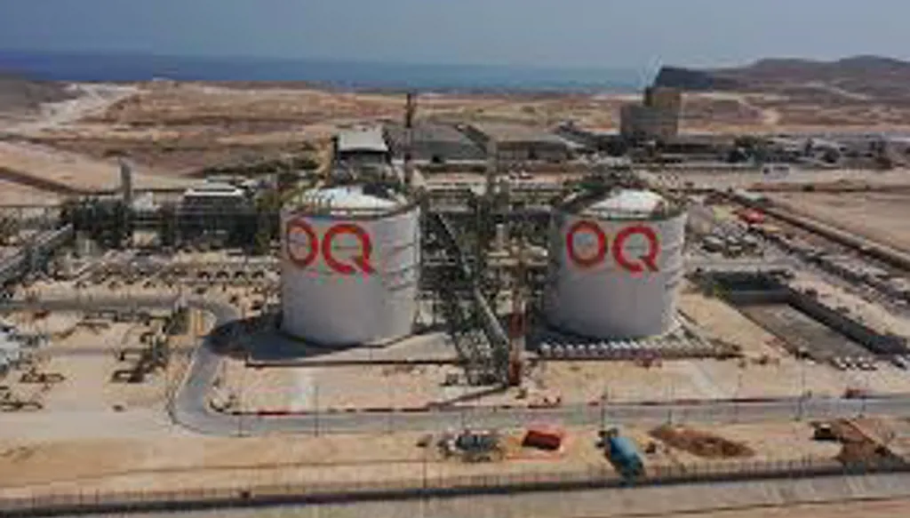 عُمان تطلق مشروع استكشاف بحري جديد في القطاع 18 لتعزيز موارد الطاقة