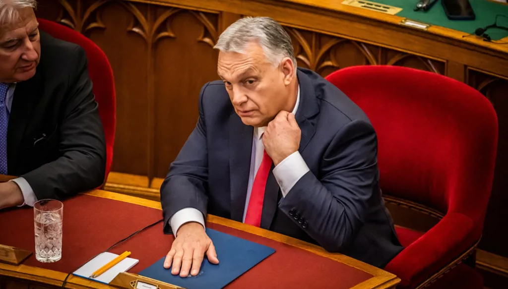 بعد خسارته الانتخابات... أوربان يتخلّى عن مقعده في البرلمان