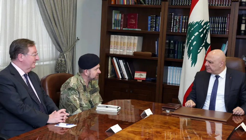 عون: لبنان لا يمكنه خوض حروب الآخرين على أرضه