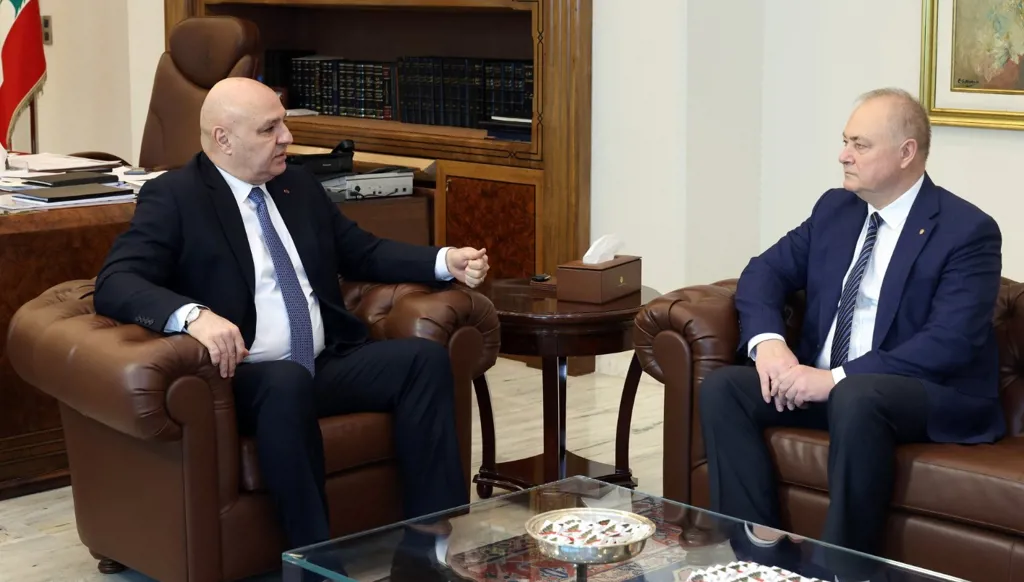 سلسلة لقاءات لعون... دعم لقرار الحكومة بشأن حصر السلاح