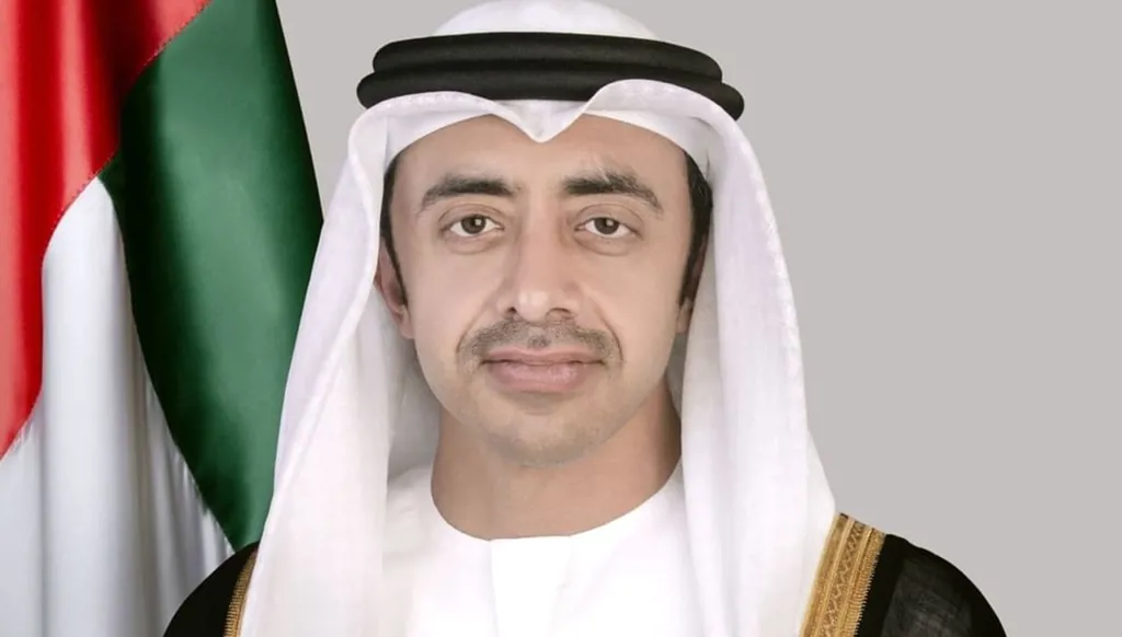 عبدالله بن زايد وعدد من المسؤولين ووزراء الخارجية: إيران تنتهك مبادئ القانون الدولي