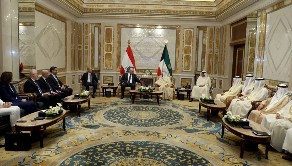 الحكومة والقوى السياسية تتجنّد لاستحقاق العاصمة  "اليونيفيل" سلّمت الجيش أكثر من 225 مخبأ للسلاح