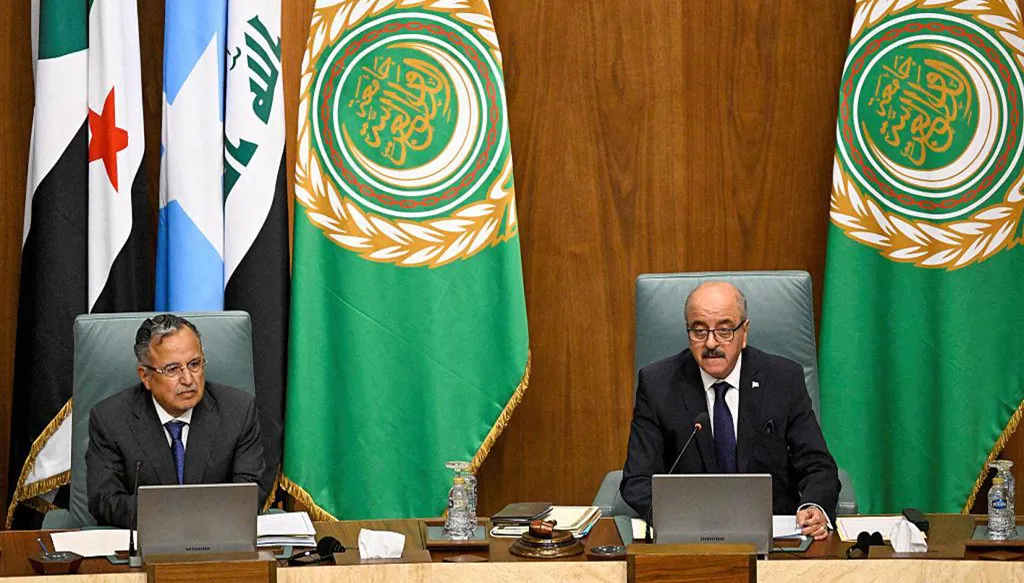 تونس تقود مجلس الجامعة العربية... هل تستطيع تقريب الصفوف؟