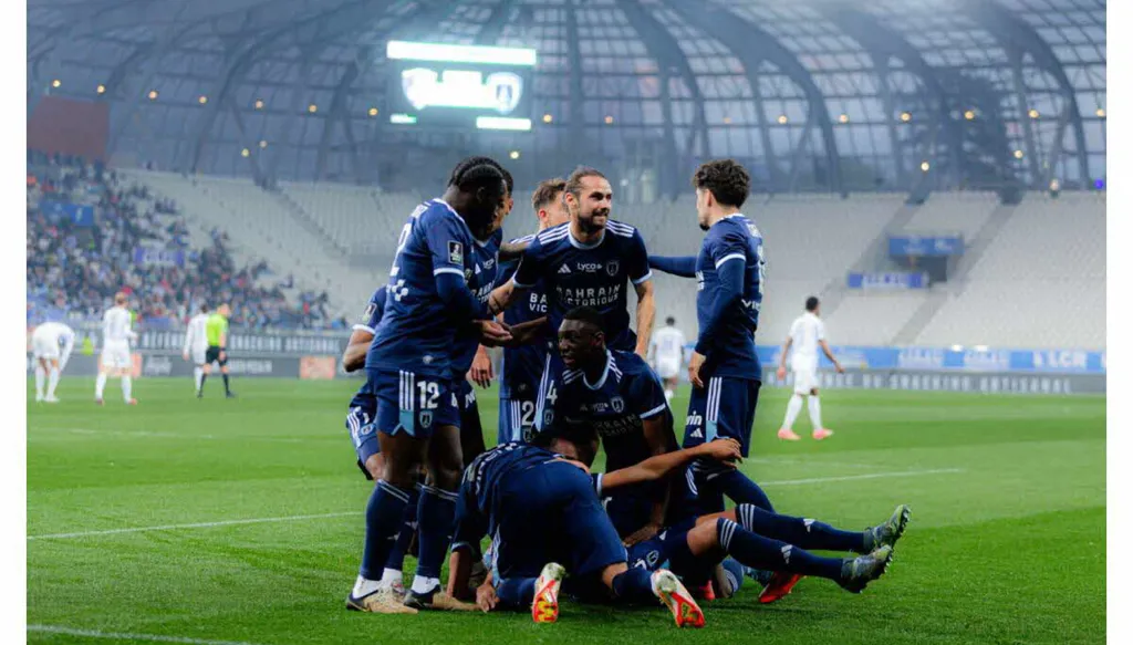 باريس إف سي يصعد للدوري الفرنسي بعد شهور من بدء مشروعه الكبير