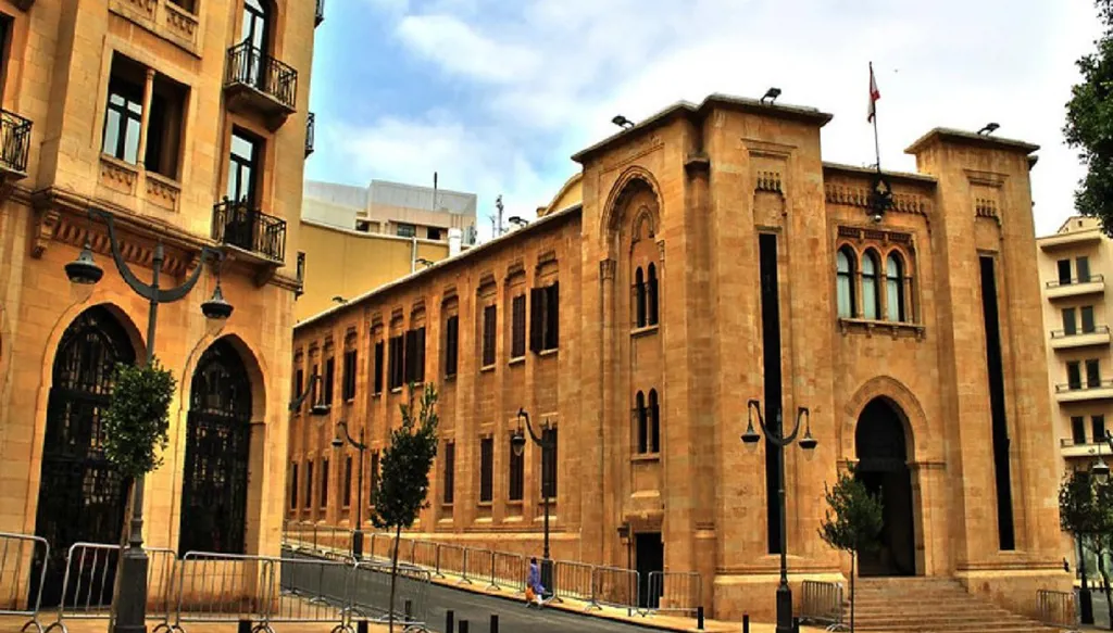 النواب المقاطون ومشروع الموازنة