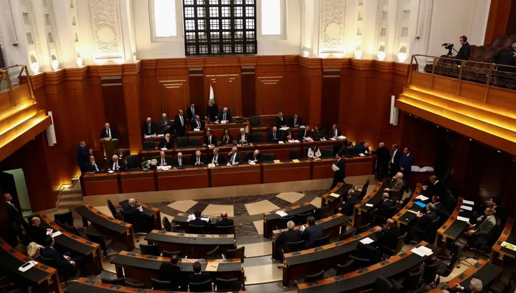 بحضور كتلة "حزب الله"... جلسة تشريعية وبند التمديد يتصدّر