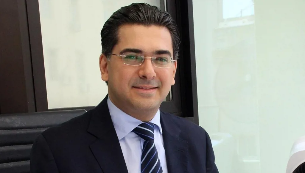 "بريدج 2025" في أبوظبي... لقاءات لوزير الإعلام اللبناني