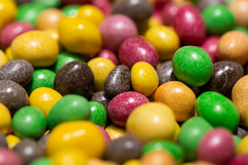 M&M's تطلق أول نسخة خالية من الأصباغ الصناعية (Freepik)