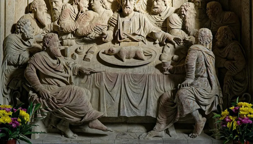 "مَن أرادَ أَن يَكونَ فيكُم كَبيرًا يَكونُ لَكُم خادِمًا"