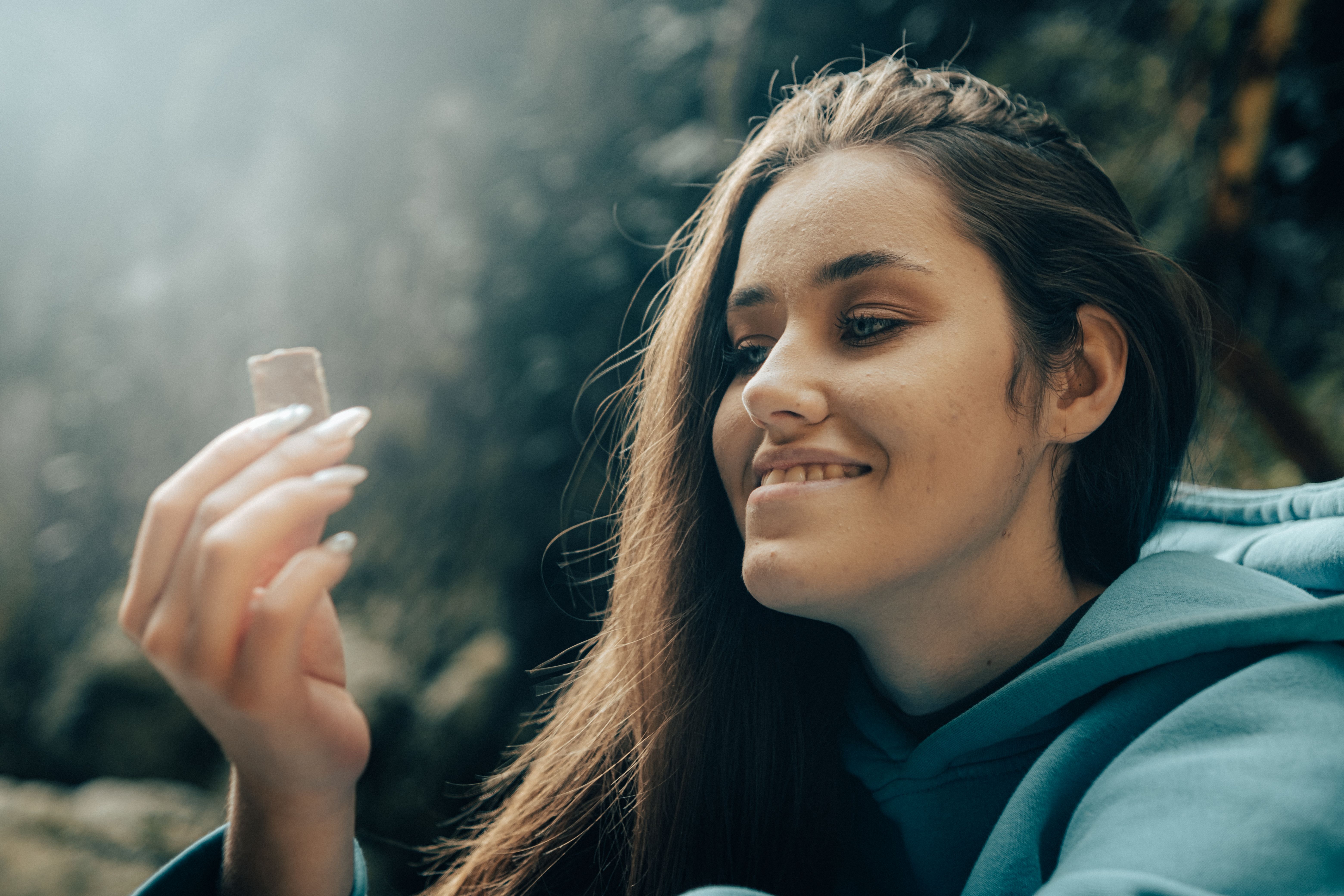 هوس GEN Z بالصحة واللّياقة: من ألواح البروتين إلى الموضة الرّقميّة