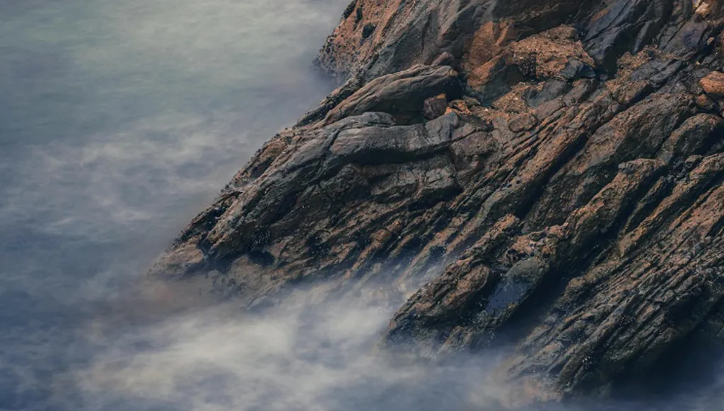 حافة المدى...