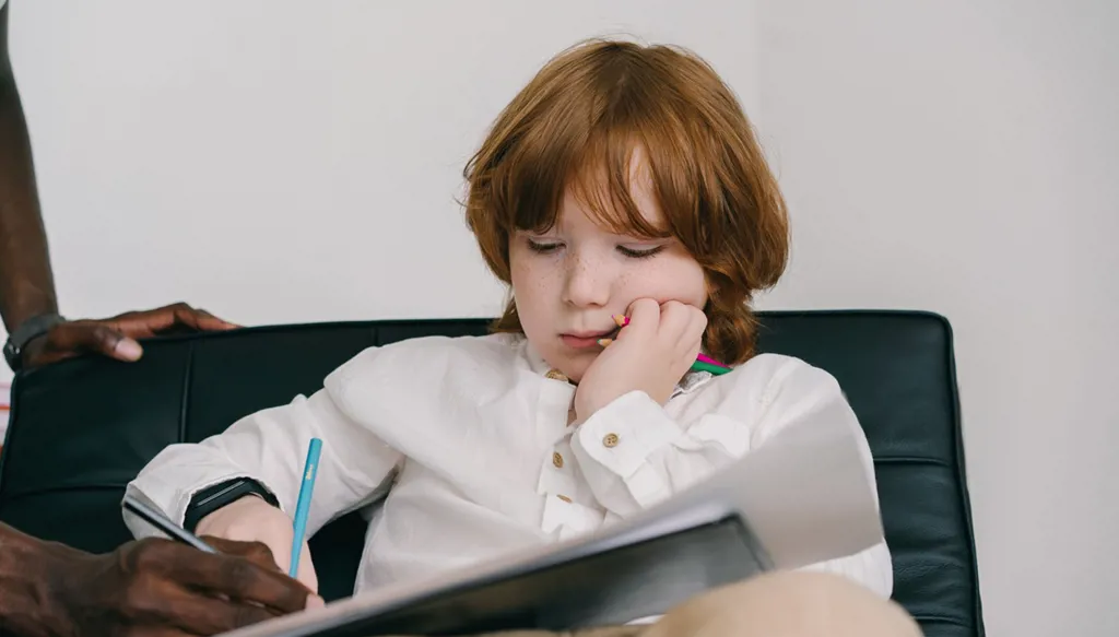 إنكلترا تُحذّر من الإفراط في تشخيص التوحّد و "ADHD"
