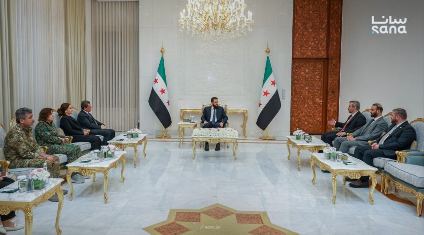 جانب من اللقاء بين الشرع وعبدي (سانا)