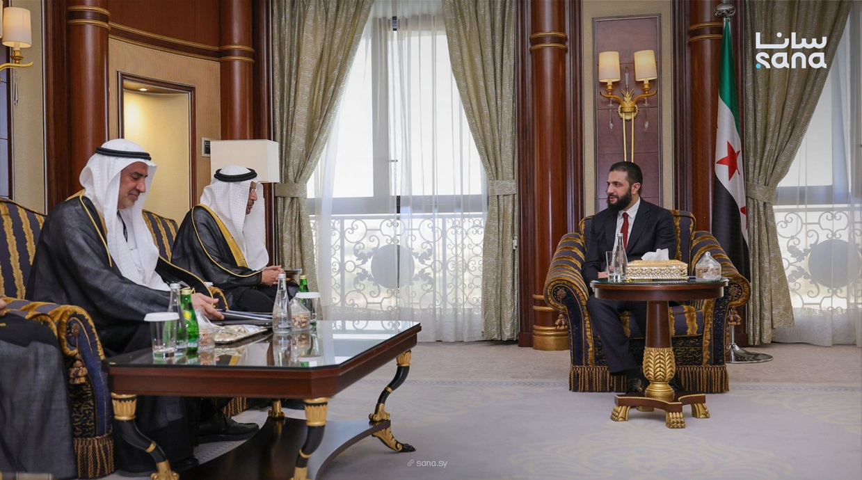 الشرع ووزير الاستثمار السعودي (سانا)