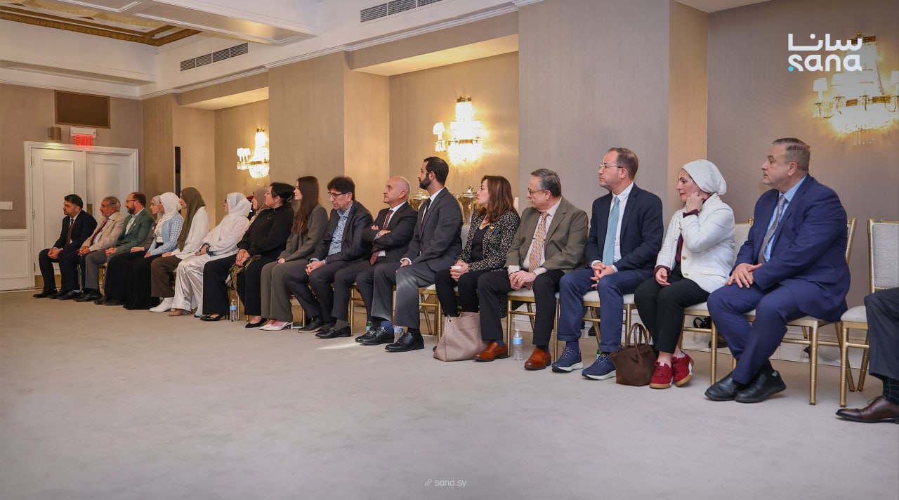 جانب من اللقاء مع الوفد السوري في واشنطن (سانا)
