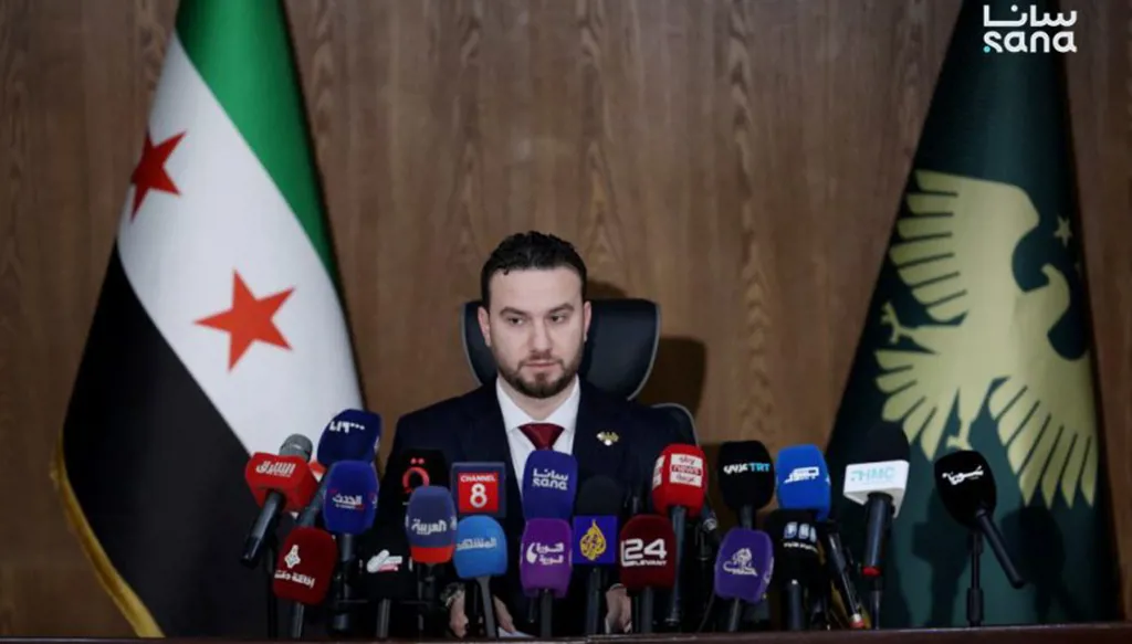 الداخلية السورية: فرار جماعي من مخيم الهول بعد انسحاب قسد