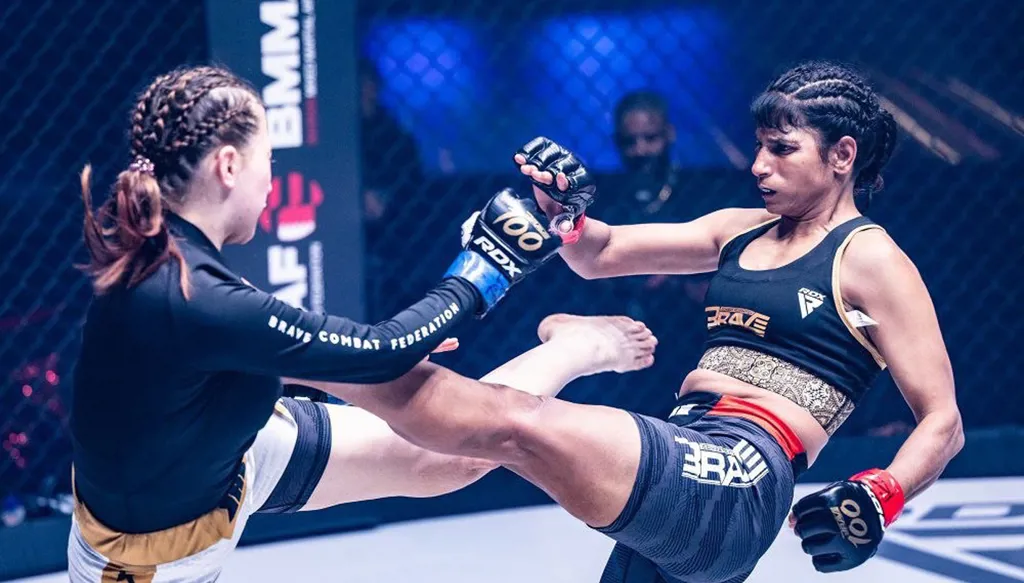 المنامة تتلألأ بأضواء  BRAVE 100