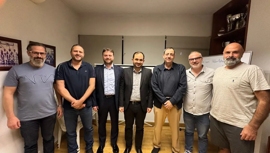 نادي "دوت سبوت" النبطية زار اتحاد السلة والتقى رئيسه أكرم الحلبي