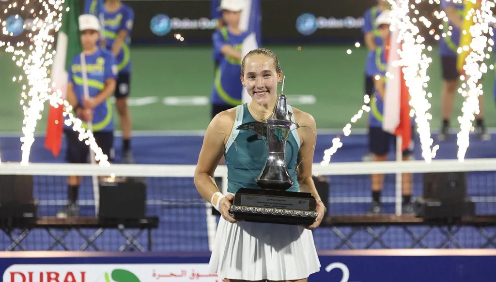 دبي تساهم في وصول ميرا أندريفا إلى قائمة أفضل 10 لاعبات في بطولات رابطة محترفات التنس
