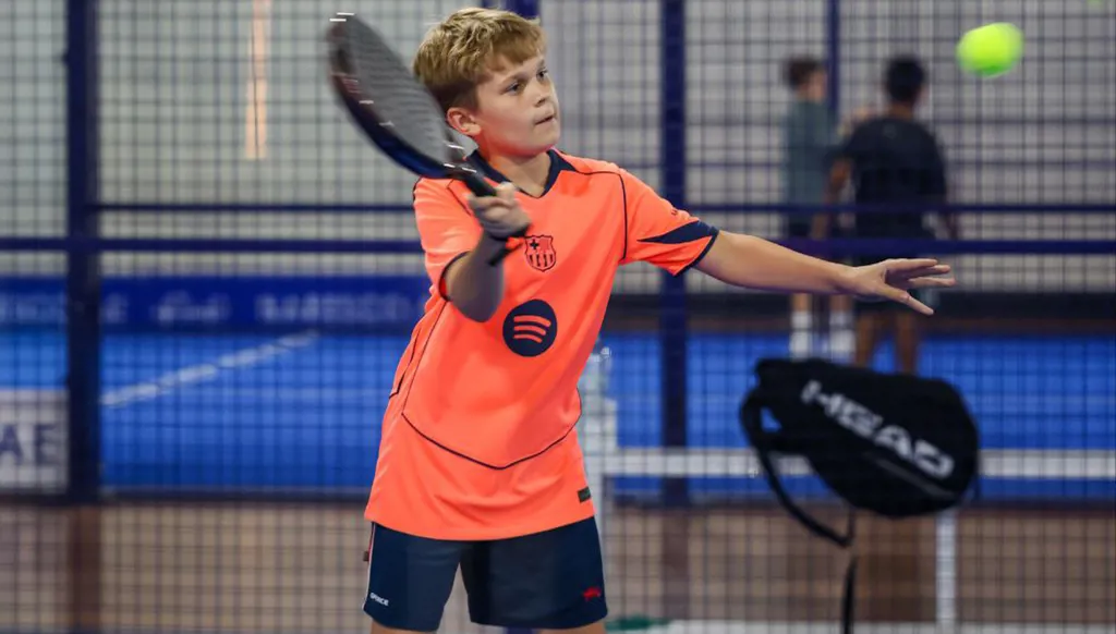 نجاح كبير لبطولة دبي المفتوحة لأكاديميات البادل