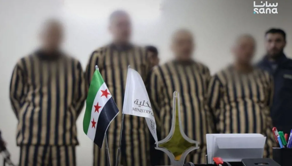 عصابة تسرق السيارات وتفككها لبيعها "كسر"... والأمن السوري يوقف أفرادها