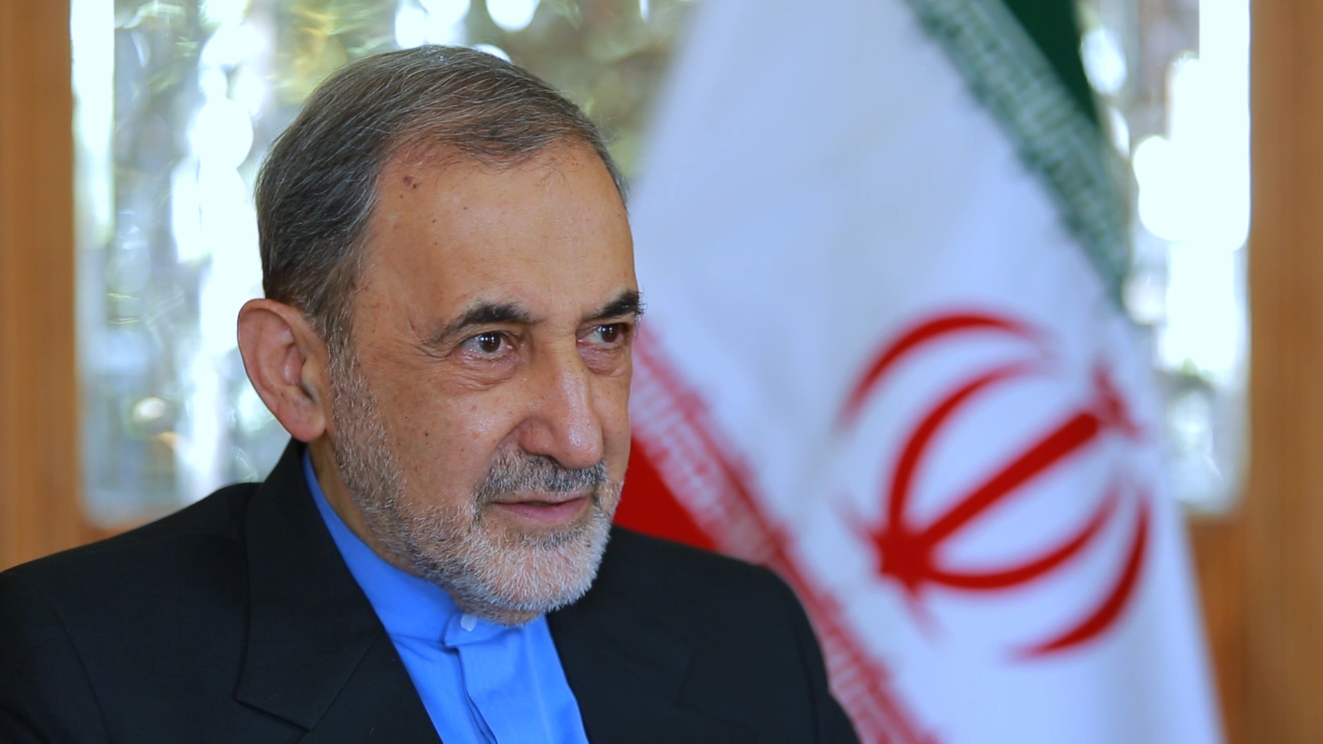 علي أكبر ولايتي (انترنت).