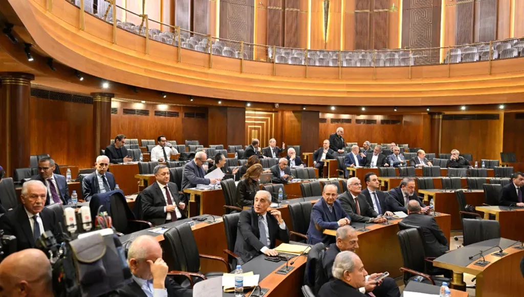 الرعاية الصحية الشاملة الالزامية أمام اللجان مجدداً: من يدير النظام؟