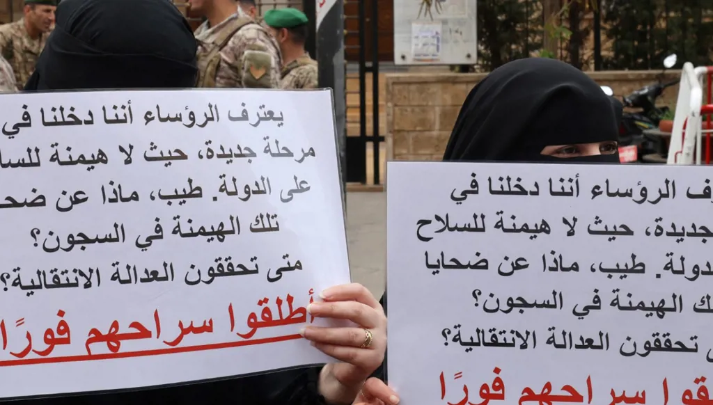 من "عفو خاص" لعون إلى "عفو عام" لجعجع:  كيف طوت الدولة صفحات الحرب بأربعة قوانين عفو؟