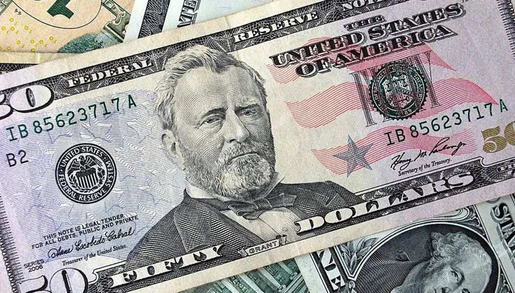 ماذا كشفت "نقابة الصرافين" عن عملة الـ50 دولاراً المزوّرة في الأسواق اللبنانية؟