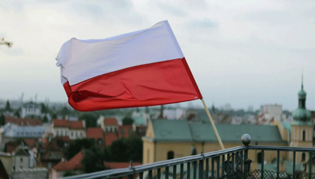 بولندا تستدعي السفير الإسرائيلي احتجاجاً على منشور لنصب ياد فاشيم