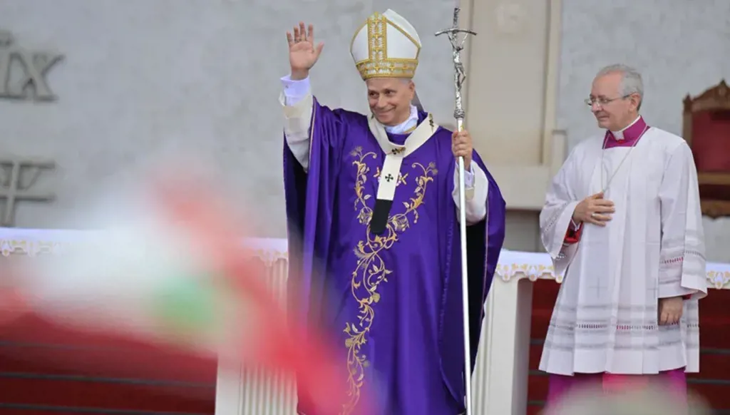 السلام والحوار والعيش المتفاعل