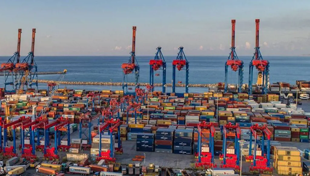 مع اقتراب الأعياد… جهود لتسهيل إخراج البضائع وتنشيط الأسواق