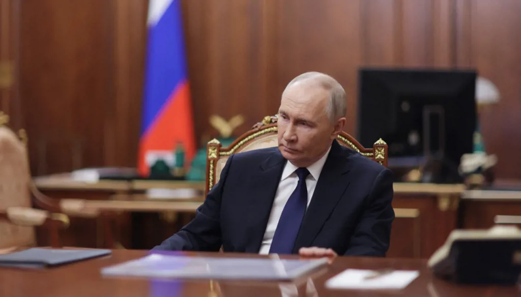 بعد محادثات فلوريدا... ويتكوف وكوشنر في موسكو للقاء بوتين