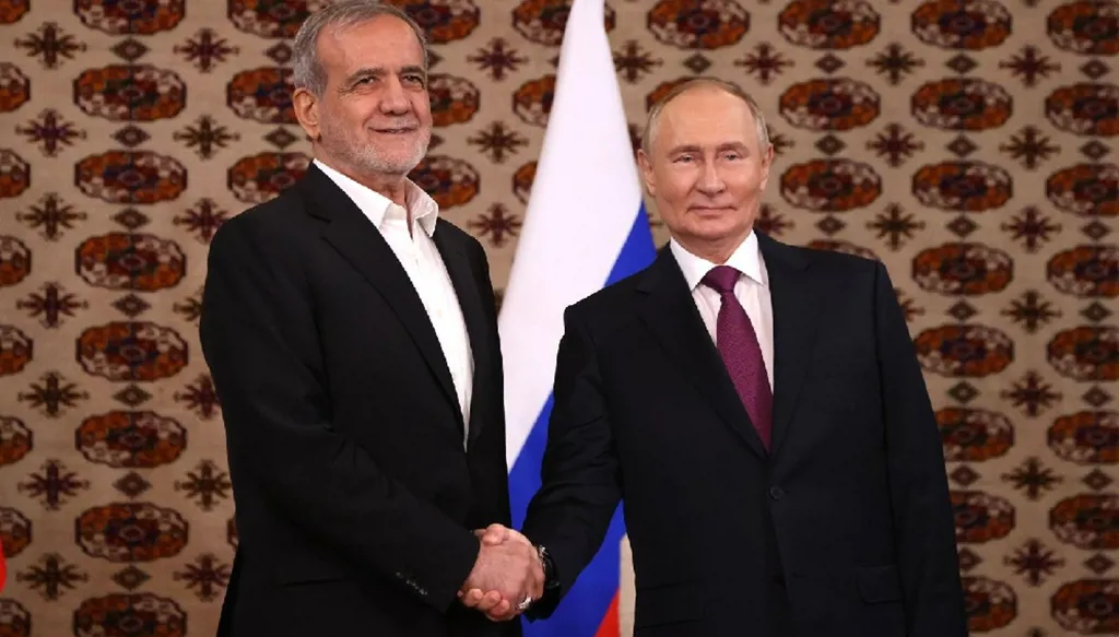 بعد تهديدات ترامب لإيران... اتّصال بين بوتين وبزشكيان