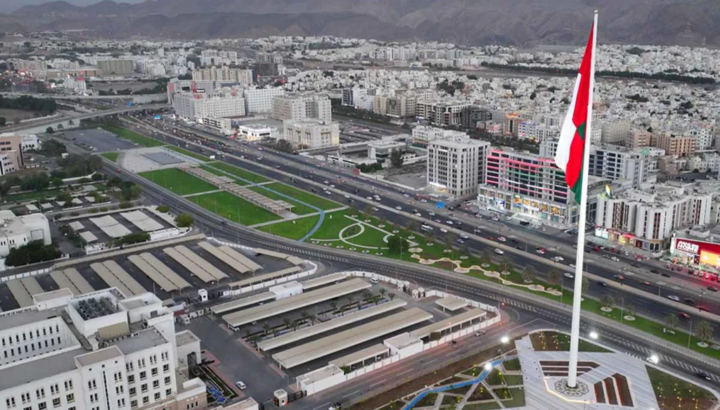 حادث مأساوي في سلطنة عمان... وفاة 3 فرنسيين وإصابة آخرين